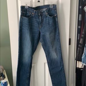 LEVI JEANS